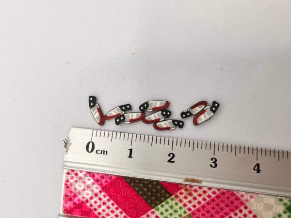 Crimson Cuties: 5mm Clay Knives with Blood Slices - Image 2