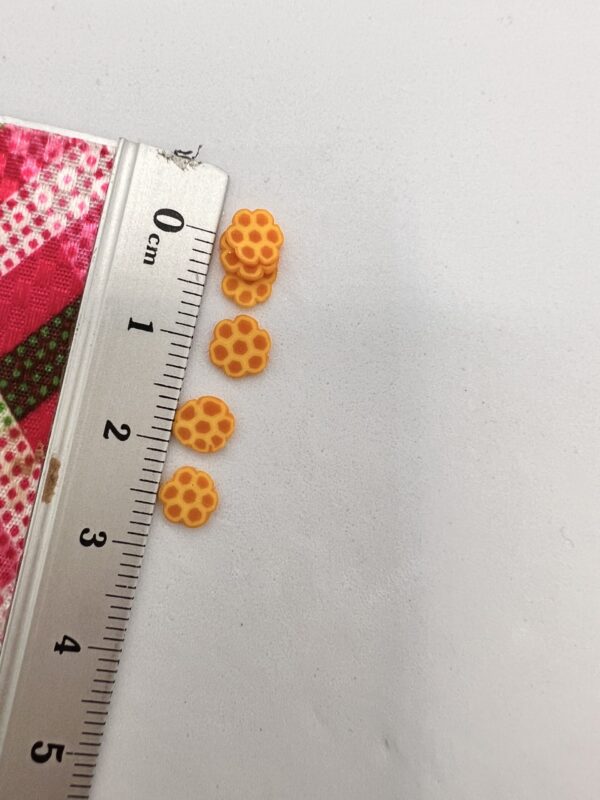 Golden Comb: 5mm Clay Honeycomb Slices - Image 2