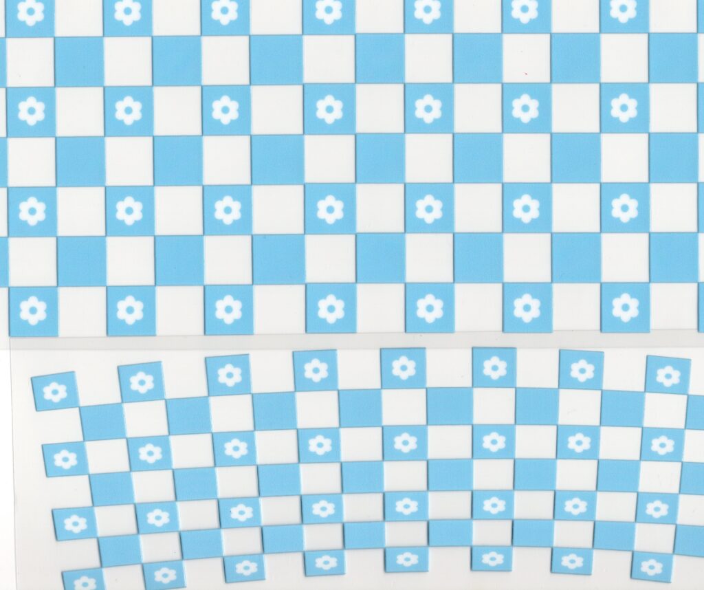 Blue Checkered Flowers 40oz UVDTF Wrap