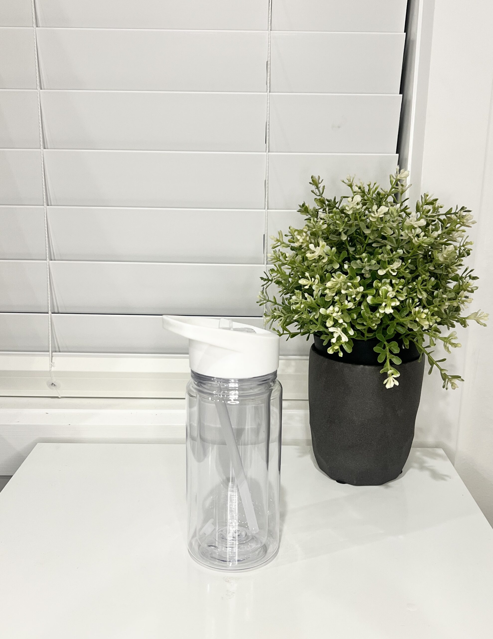 10oz acrylic snowglobe drink bottle - Design your own - Image 2